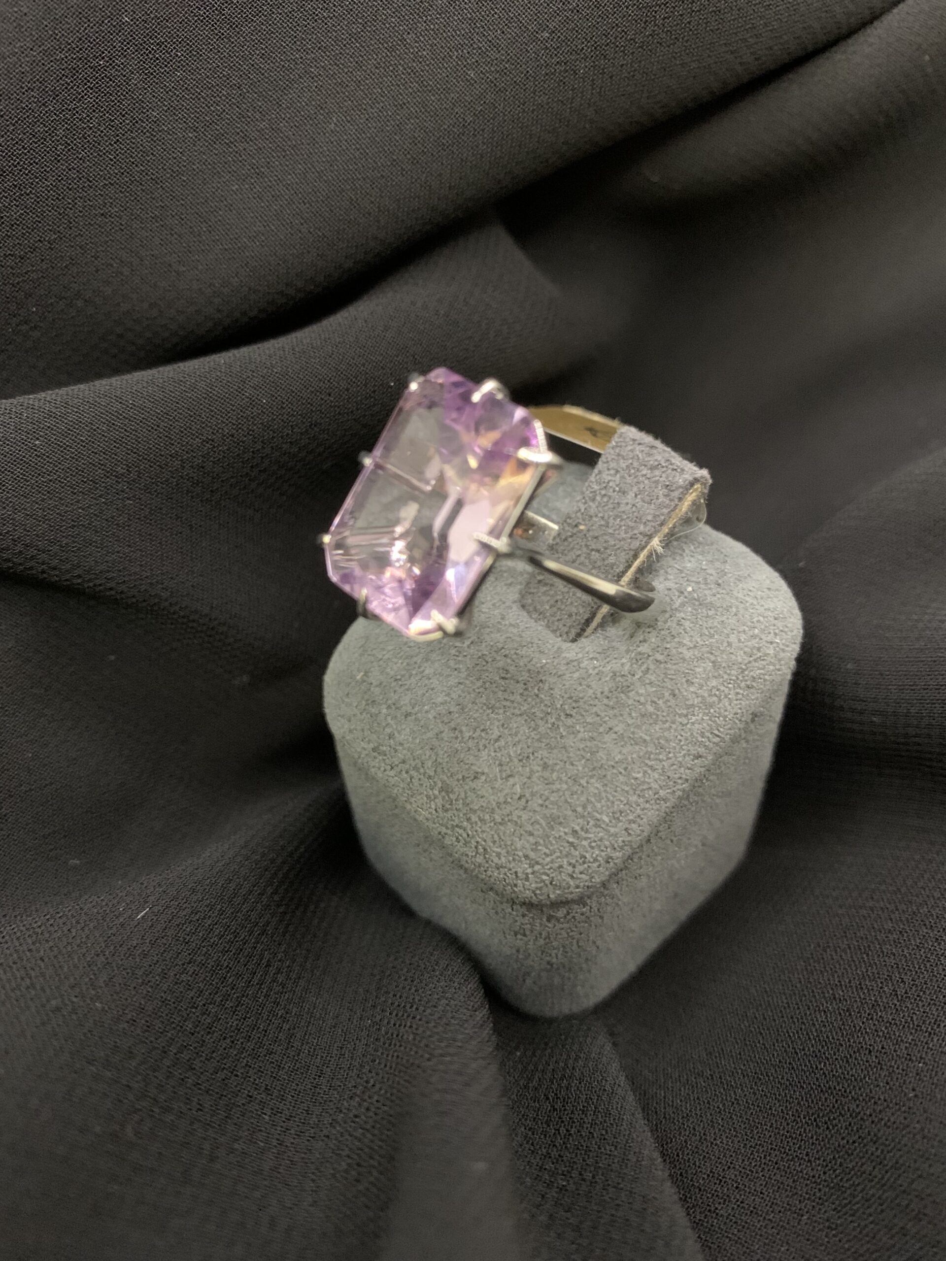 Esmeralda - Anello Vintage - Gioielleria Urbinati